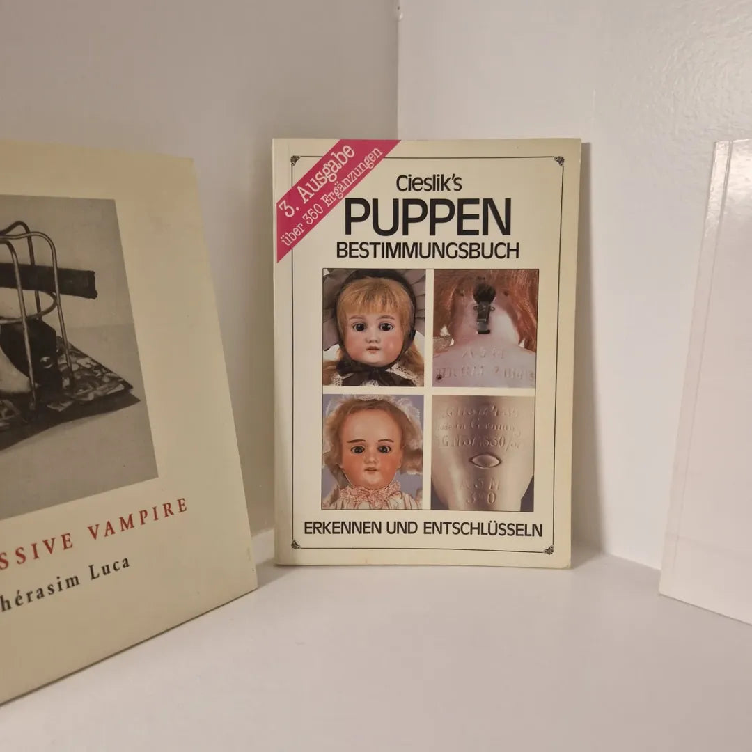 PUPPEN BESTIMMUNGSBUCH